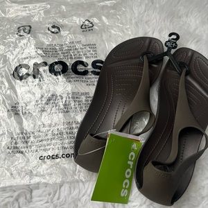 Crocs Chocolate Brown/Espresso Thong Sandals.  Brand New, Never Worn.